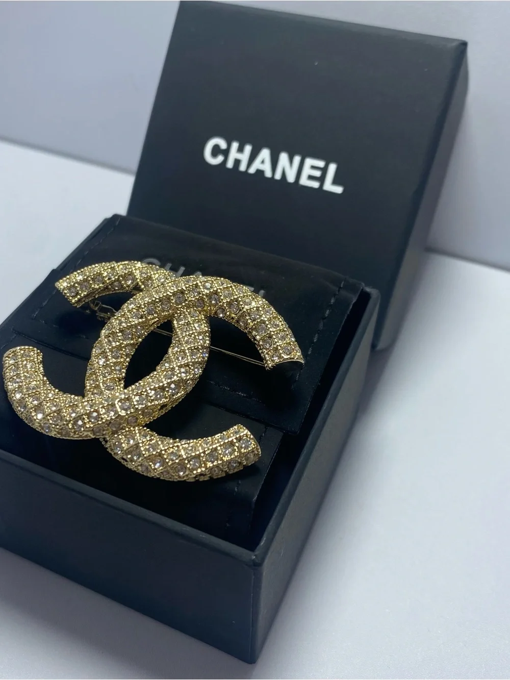 CHANEL Gold Crystal Interlocking CC Brooch